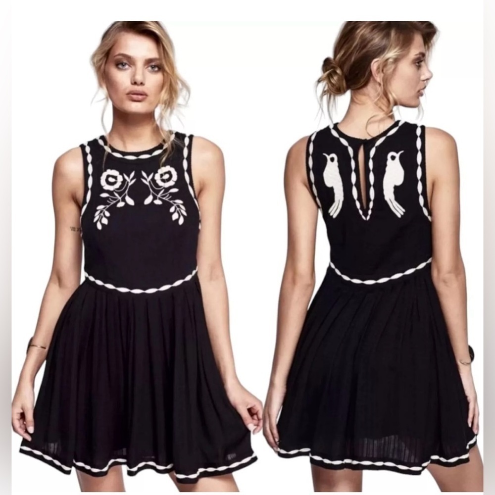 Free People Birds‎ of a Feather Black Embroidered Mini Dress Size 2 - Picture 3 of 15